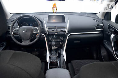 Внедорожник / Кроссовер Mitsubishi Eclipse Cross 2018 в 