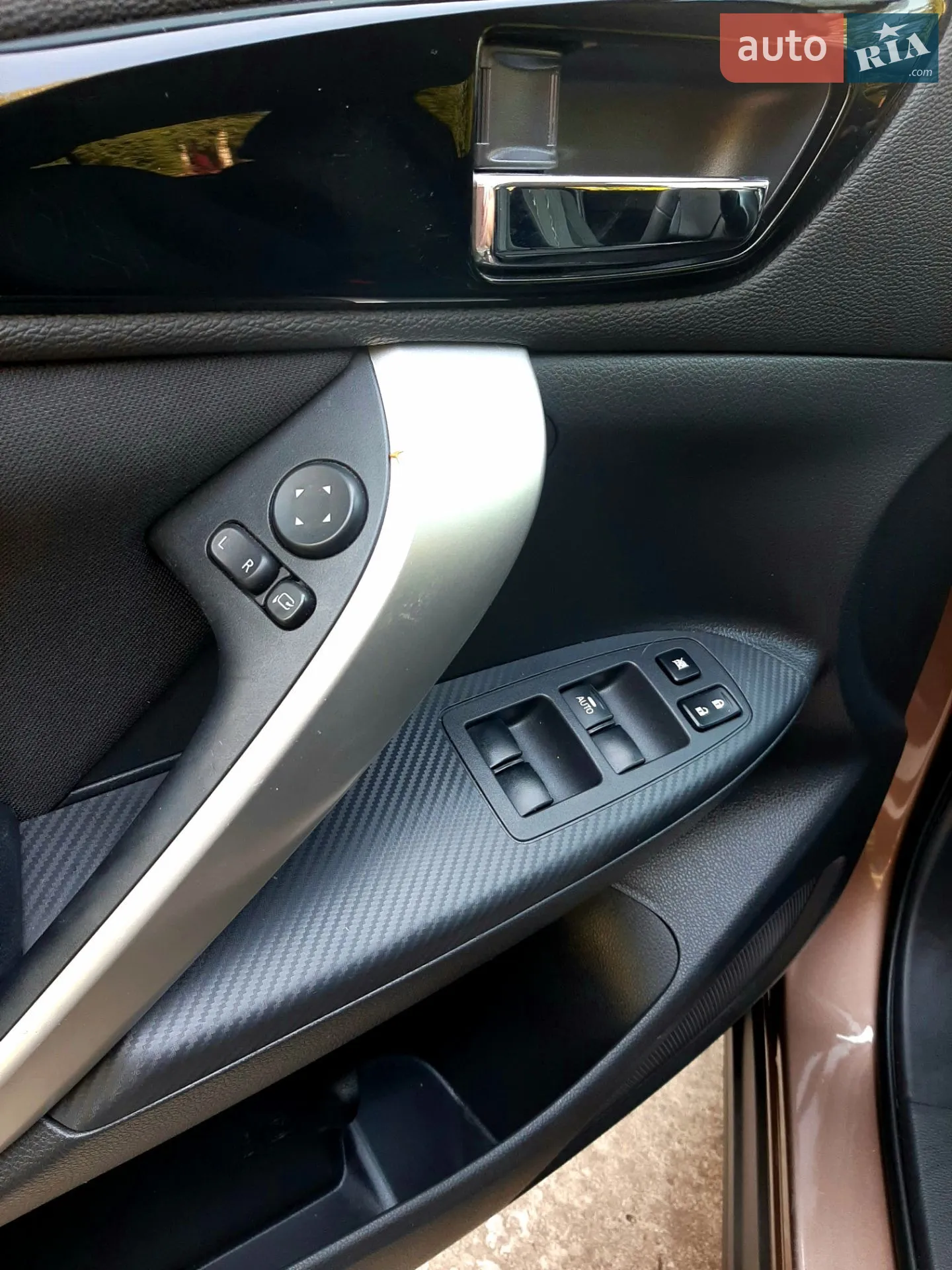 2018 Mitsubishi Eclipse Cross - мініатюра 15
