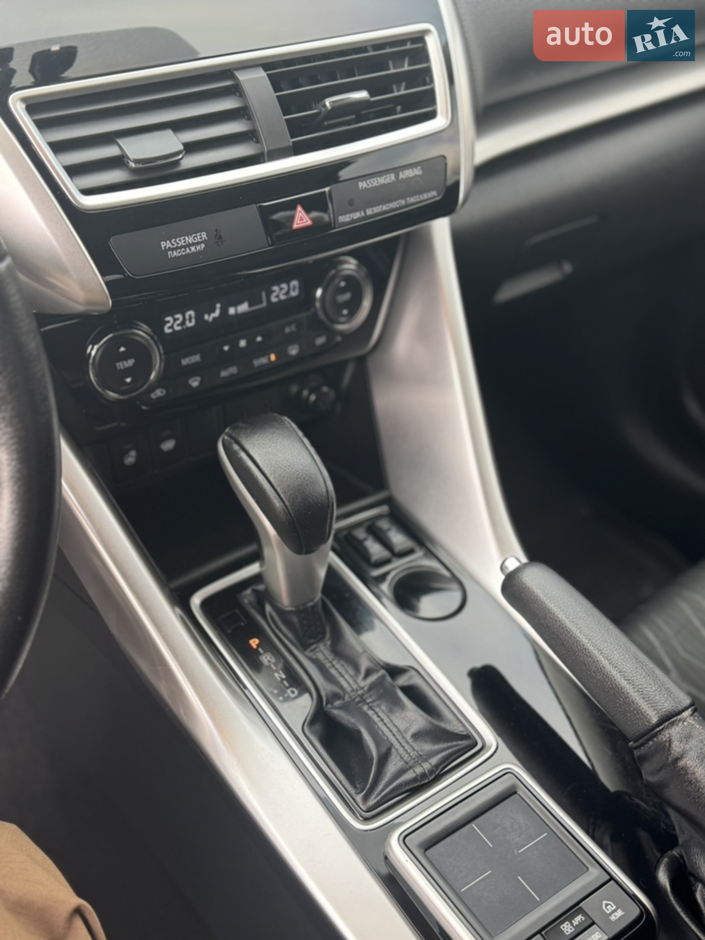 2018 Mitsubishi Eclipse Cross - мініатюра 19
