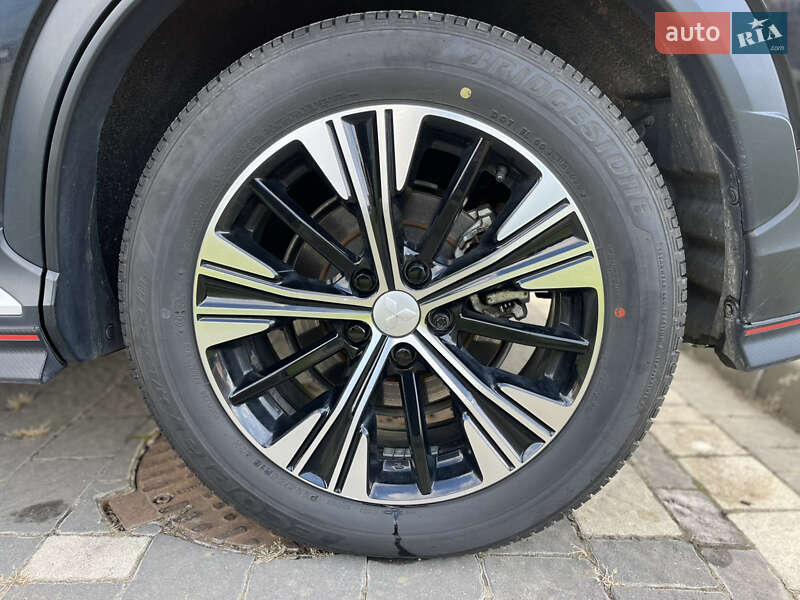 Внедорожник / Кроссовер Mitsubishi Eclipse Cross 2018 в Киеве