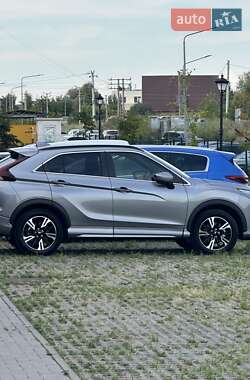 Внедорожник / Кроссовер Mitsubishi Eclipse Cross 2023 в 