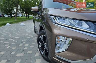 Позашляховик / Кросовер Mitsubishi Eclipse Cross 2018 в 