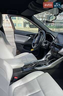 Внедорожник / Кроссовер Mitsubishi Eclipse Cross 2021 в 