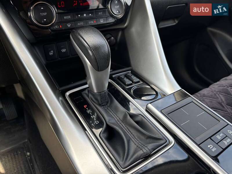 Внедорожник / Кроссовер Mitsubishi Eclipse Cross 2020 в Киеве