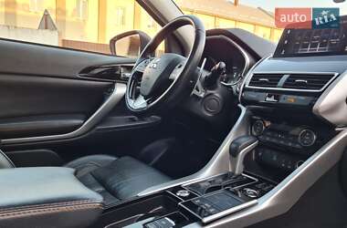 Внедорожник / Кроссовер Mitsubishi Eclipse Cross 2018 в 
