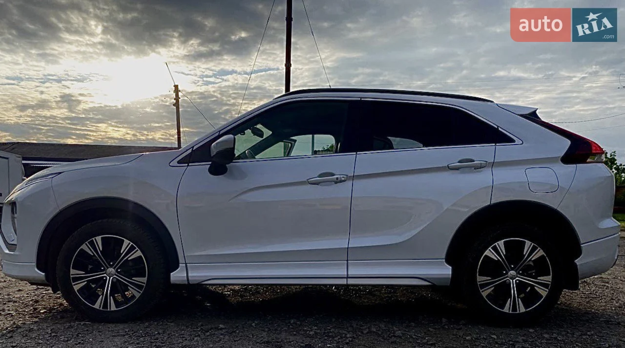 2020 Mitsubishi Eclipse Cross - мініатюра 27