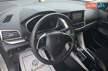Внедорожник / Кроссовер Mitsubishi Eclipse Cross 2020 в 