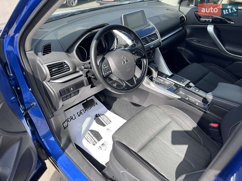 Позашляховик / Кросовер Mitsubishi Eclipse Cross 2018 в Нововолинську