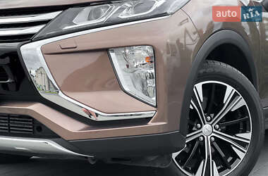 Внедорожник / Кроссовер Mitsubishi Eclipse Cross 2018 в 