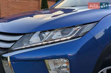 Внедорожник / Кроссовер Mitsubishi Eclipse Cross 2018 в 