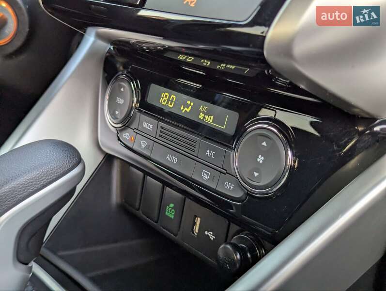 Внедорожник / Кроссовер Mitsubishi Eclipse Cross 2018 в Киеве
