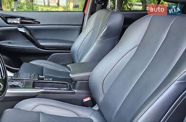 Позашляховик / Кросовер Mitsubishi Eclipse Cross 2018 в 