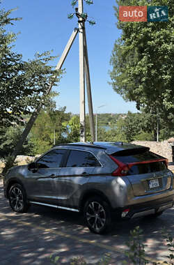 Внедорожник / Кроссовер Mitsubishi Eclipse Cross 2018 в 