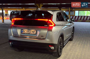 Внедорожник / Кроссовер Mitsubishi Eclipse Cross 2018 в 