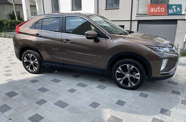 Внедорожник / Кроссовер Mitsubishi Eclipse Cross 2018 в 