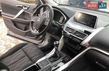 Внедорожник / Кроссовер Mitsubishi Eclipse Cross 2018 в 