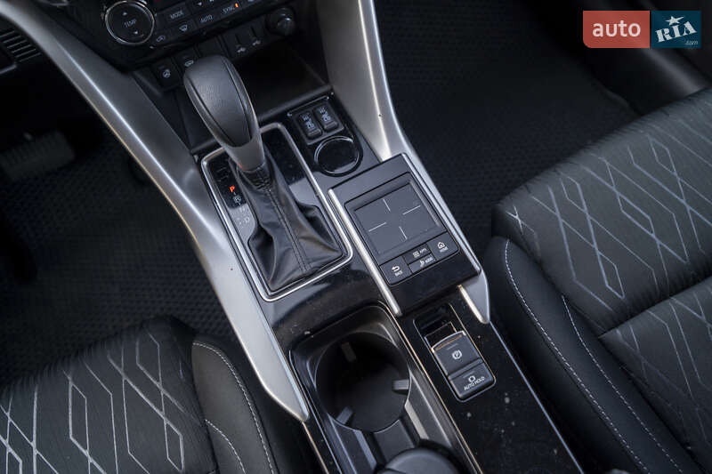 Позашляховик / Кросовер Mitsubishi Eclipse Cross 2019 в Києві