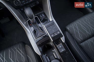 Внедорожник / Кроссовер Mitsubishi Eclipse Cross 2019 в 