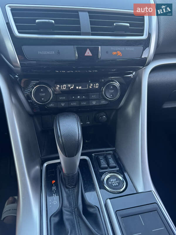 Позашляховик / Кросовер Mitsubishi Eclipse Cross 2018 в Києві