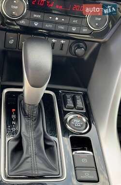 Внедорожник / Кроссовер Mitsubishi Eclipse Cross 2023 в 