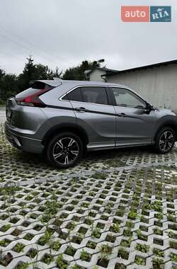 Позашляховик / Кросовер Mitsubishi Eclipse Cross 2022 в 