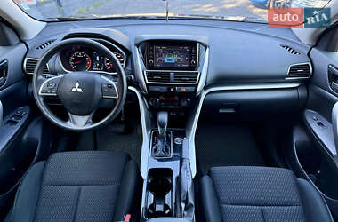 Позашляховик / Кросовер Mitsubishi Eclipse Cross 2019 в 