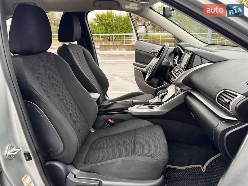 Позашляховик / Кросовер Mitsubishi Eclipse Cross 2018 в Києві фото 20 Позашляховик / Кросовер Mitsubishi Eclipse Cross 2018 в Києві
