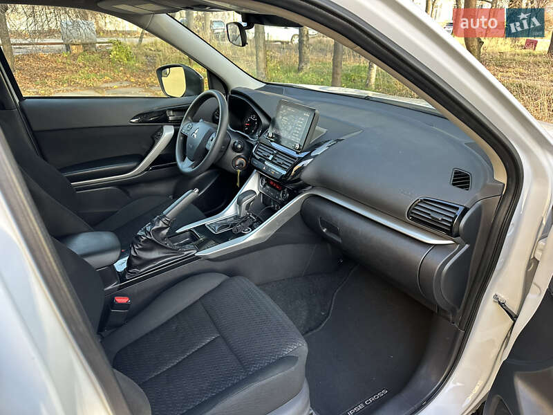 Внедорожник / Кроссовер Mitsubishi Eclipse Cross 2023 в Киеве фото 29 Внедорожник / Кроссовер Mitsubishi Eclipse Cross 2023 в Киеве