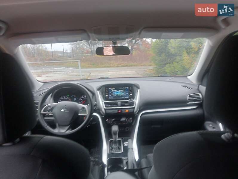 Внедорожник / Кроссовер Mitsubishi Eclipse Cross 2019 в Шепетовке фото 16 Внедорожник / Кроссовер Mitsubishi Eclipse Cross 2019 в Шепетовке