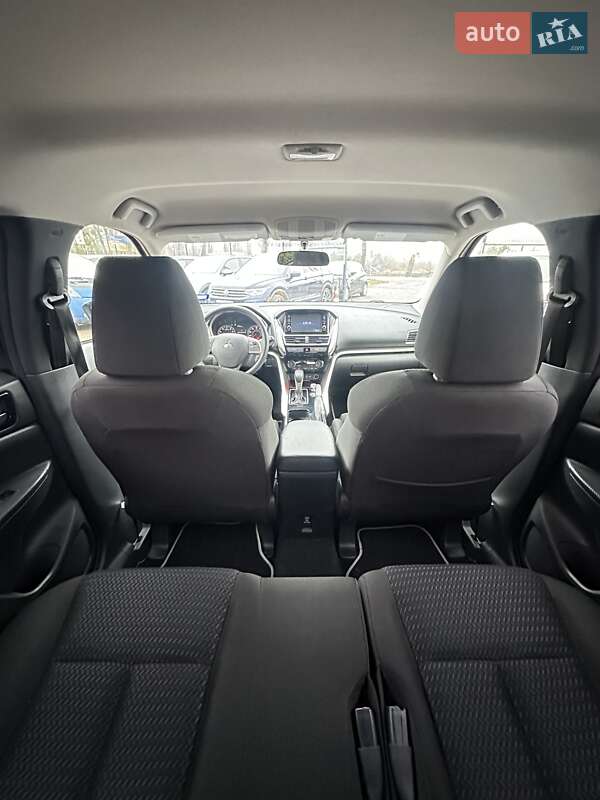 Внедорожник / Кроссовер Mitsubishi Eclipse Cross 2018 в Белогородке фото 16 Внедорожник / Кроссовер Mitsubishi Eclipse Cross 2018 в Белогородке