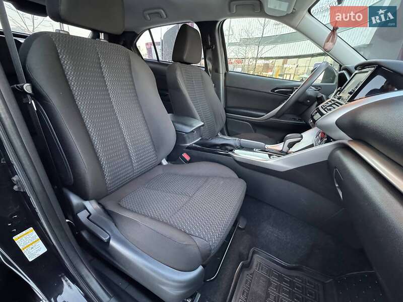 Внедорожник / Кроссовер Mitsubishi Eclipse Cross 2020 в Киеве