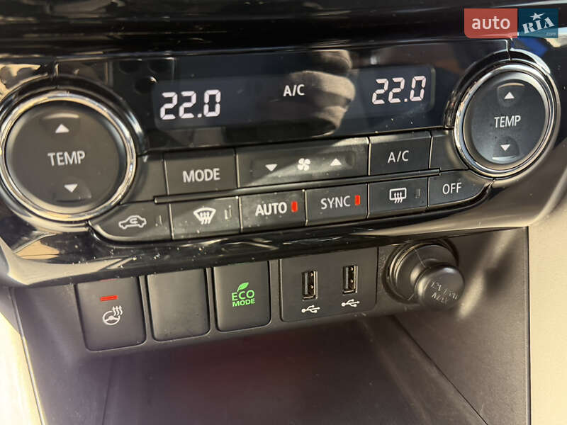 Внедорожник / Кроссовер Mitsubishi Eclipse Cross 2018 в Киеве