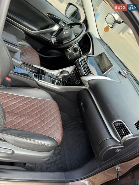 Внедорожник / Кроссовер Mitsubishi Eclipse Cross 2019 в Киеве