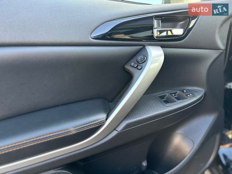 Позашляховик / Кросовер Mitsubishi Eclipse Cross 2018 в Києві