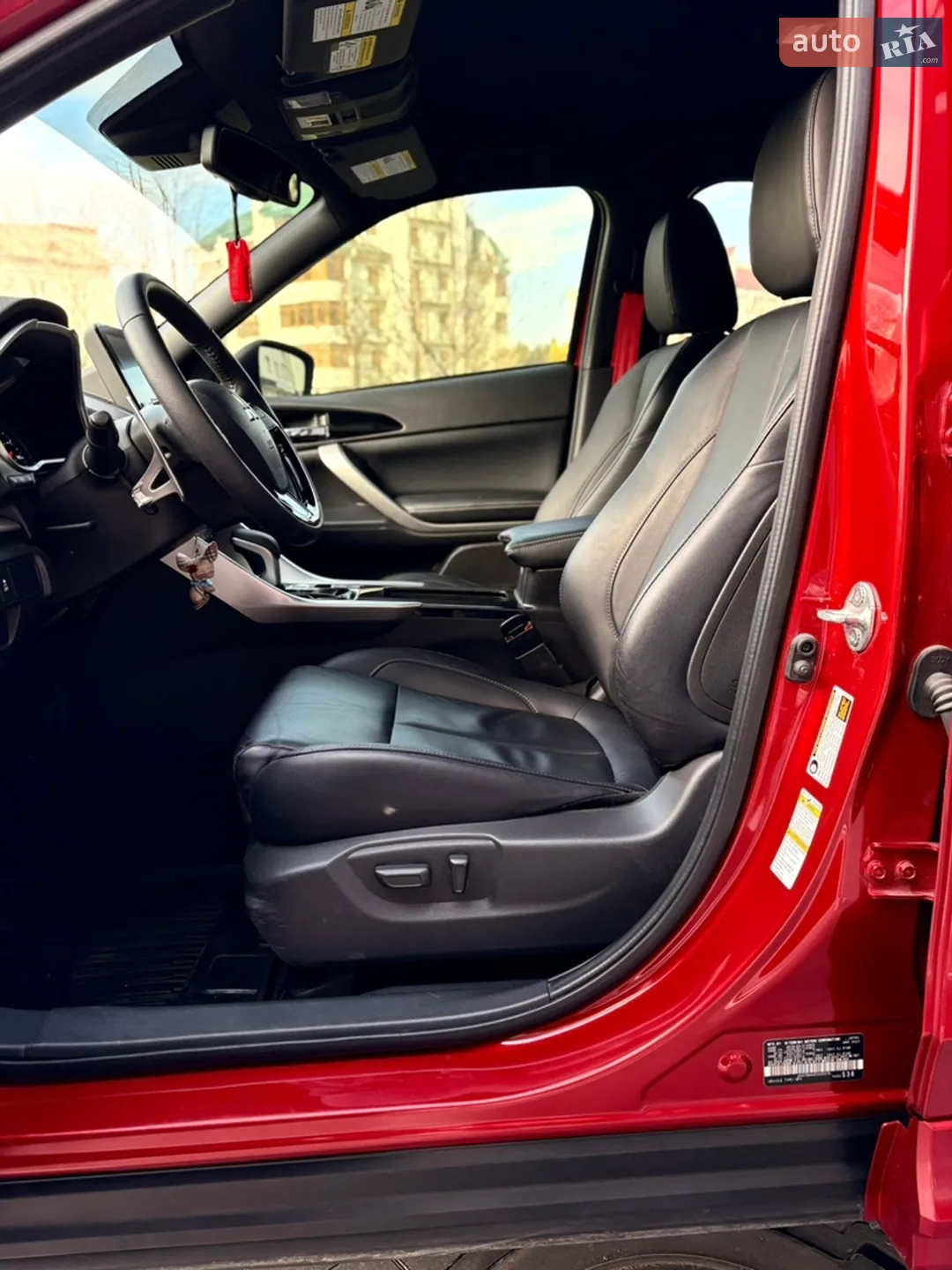 2023 Mitsubishi Eclipse Cross - мініатюра 16