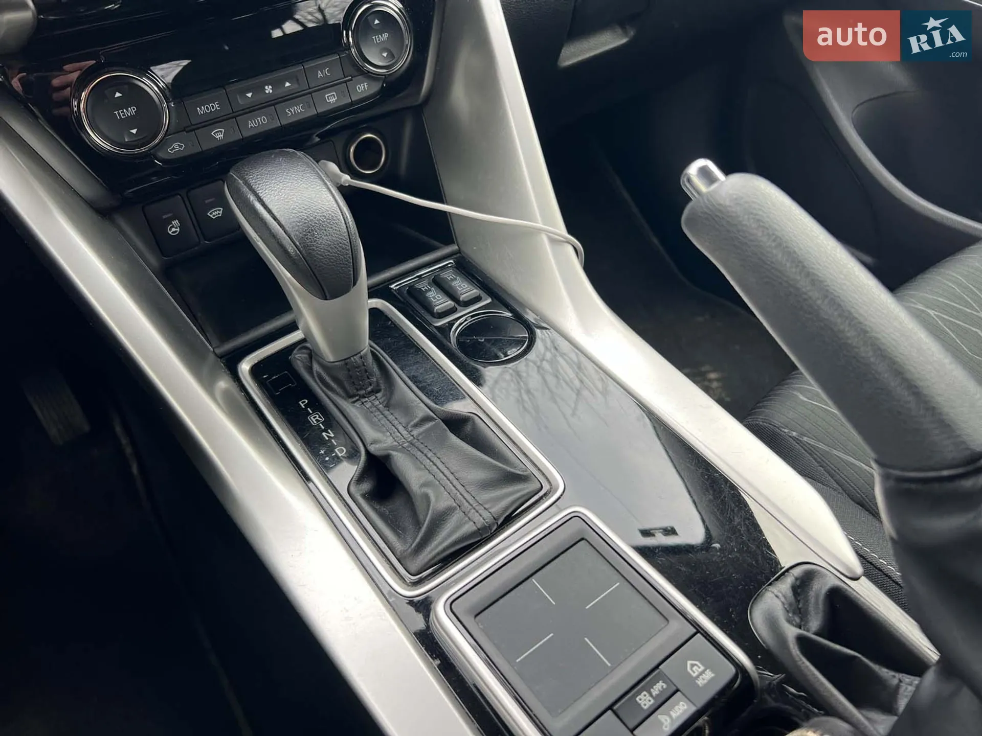 2018 Mitsubishi Eclipse Cross - мініатюра 19