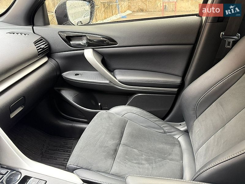 Позашляховик / Кросовер Mitsubishi Eclipse Cross 2022 в Чернівцях