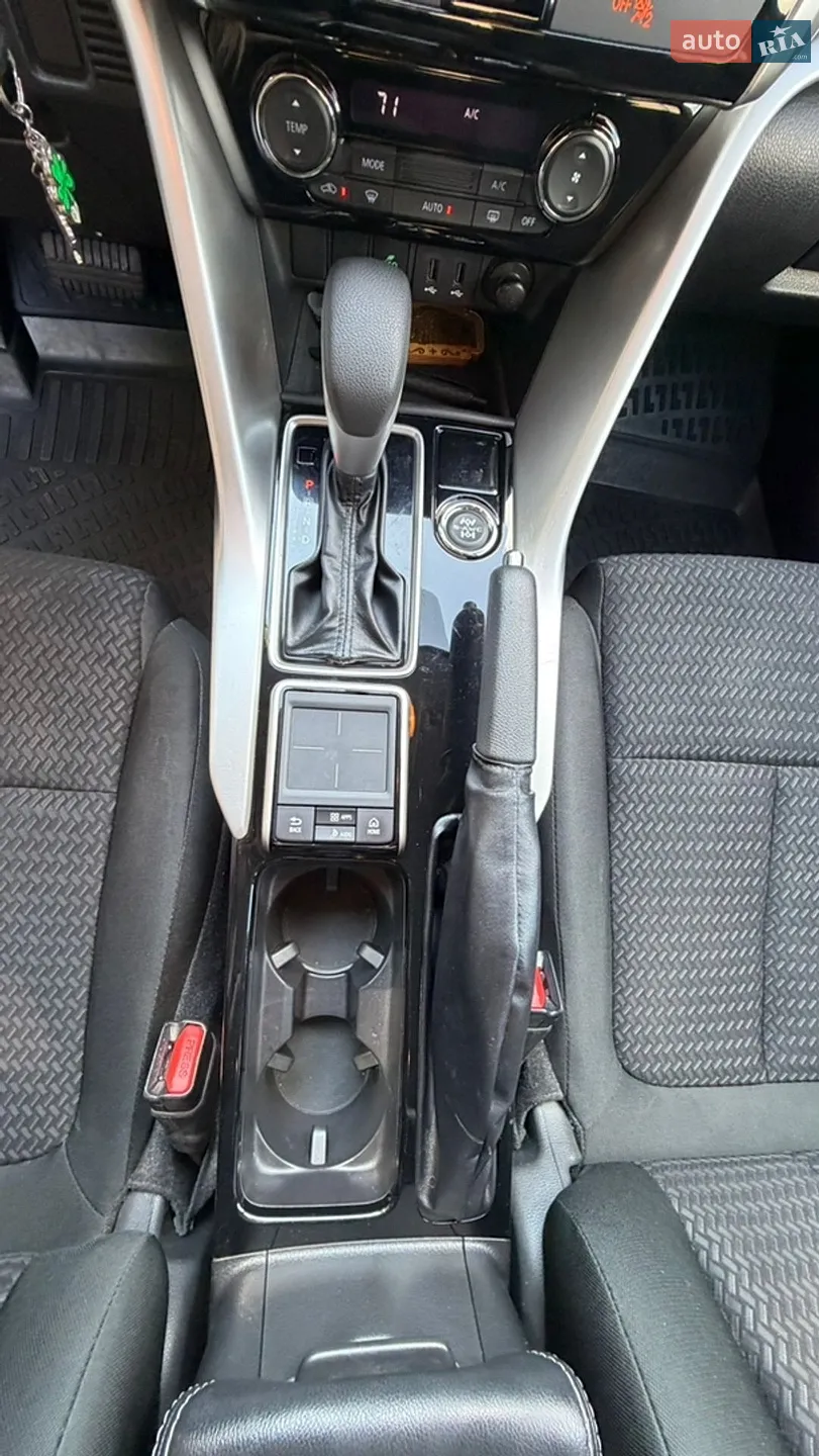 2018 Mitsubishi Eclipse Cross - мініатюра 41
