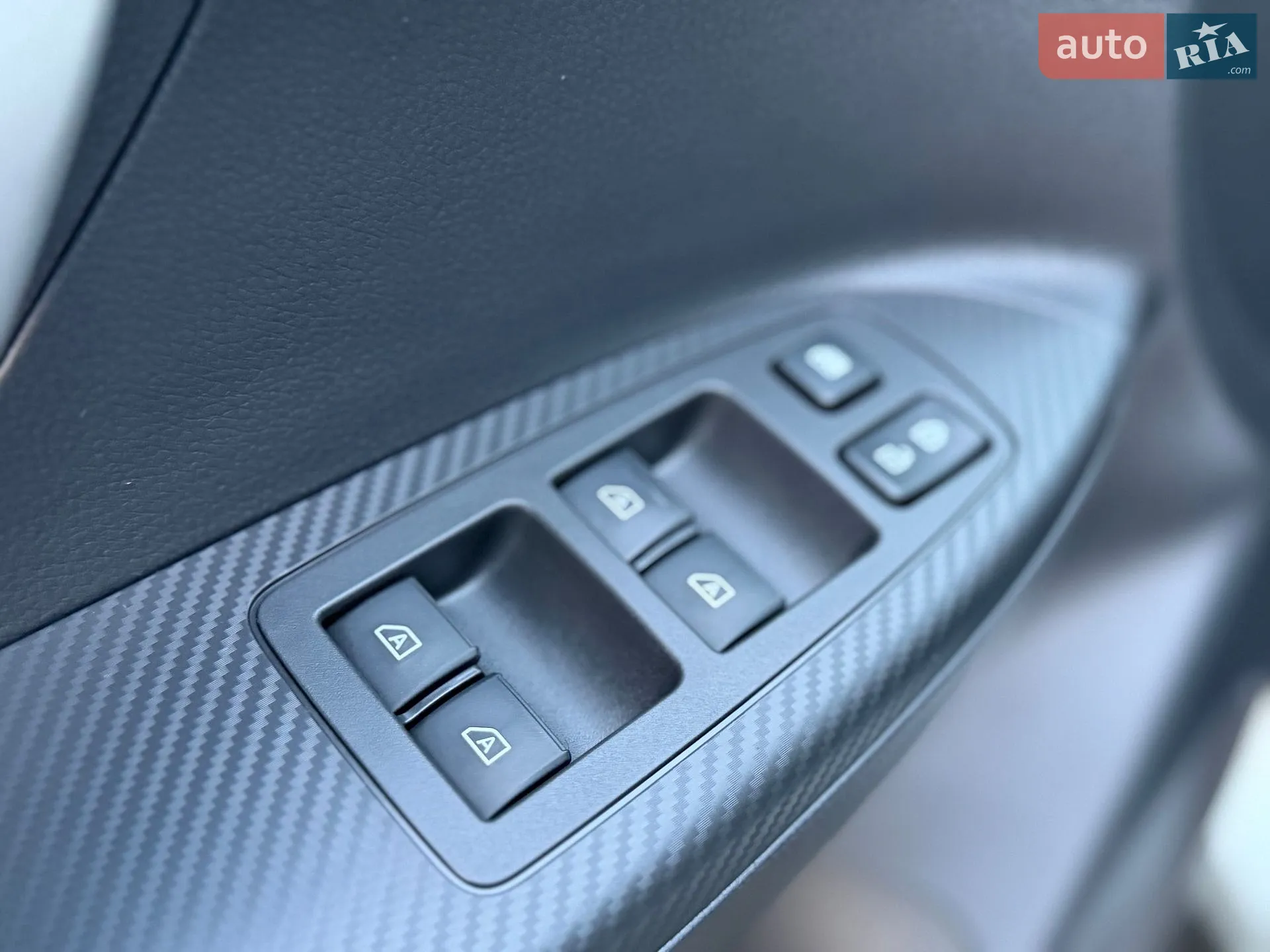 2021 Mitsubishi Eclipse Cross - мініатюра 38
