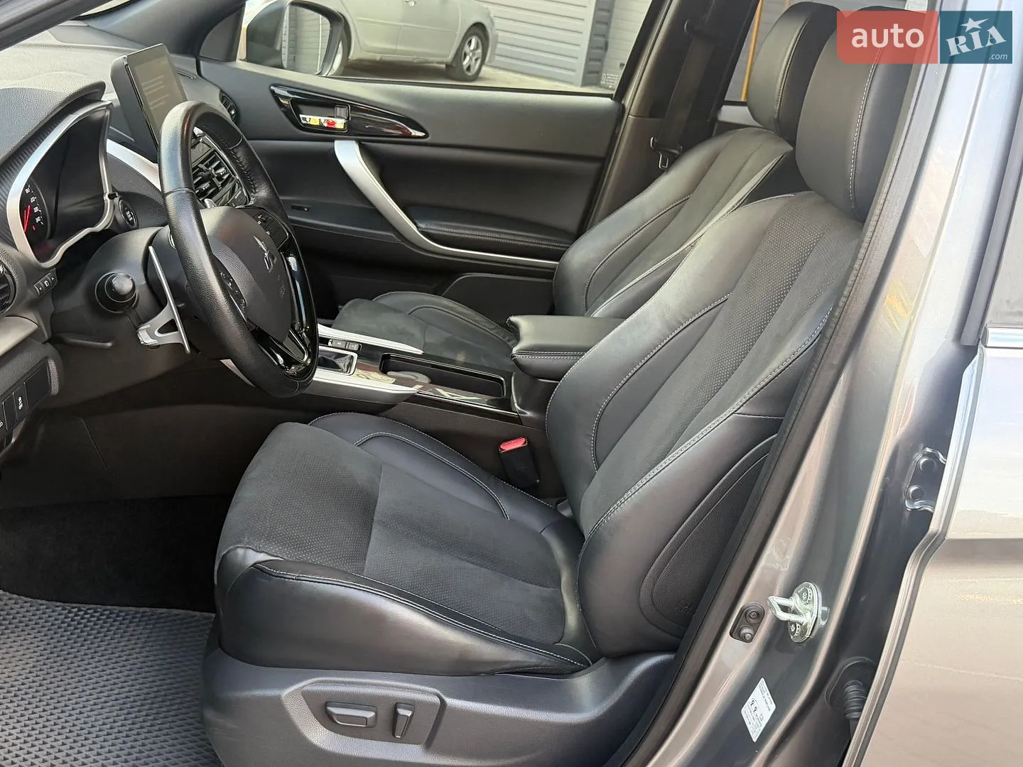 2022 Mitsubishi Eclipse Cross - мініатюра 18