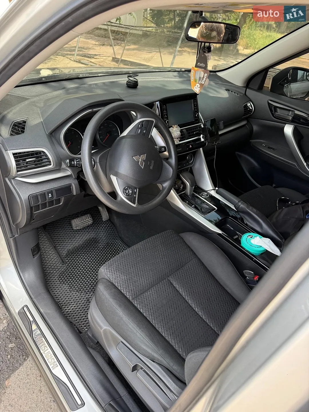 2018 Mitsubishi Eclipse Cross - мініатюра 12