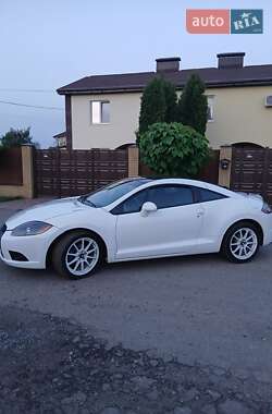 Купе Mitsubishi Eclipse 2011 в 