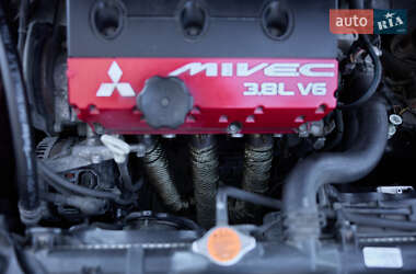 Купе Mitsubishi Eclipse 2010 в 