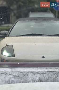 Кабриолет Mitsubishi Eclipse 2002 в 