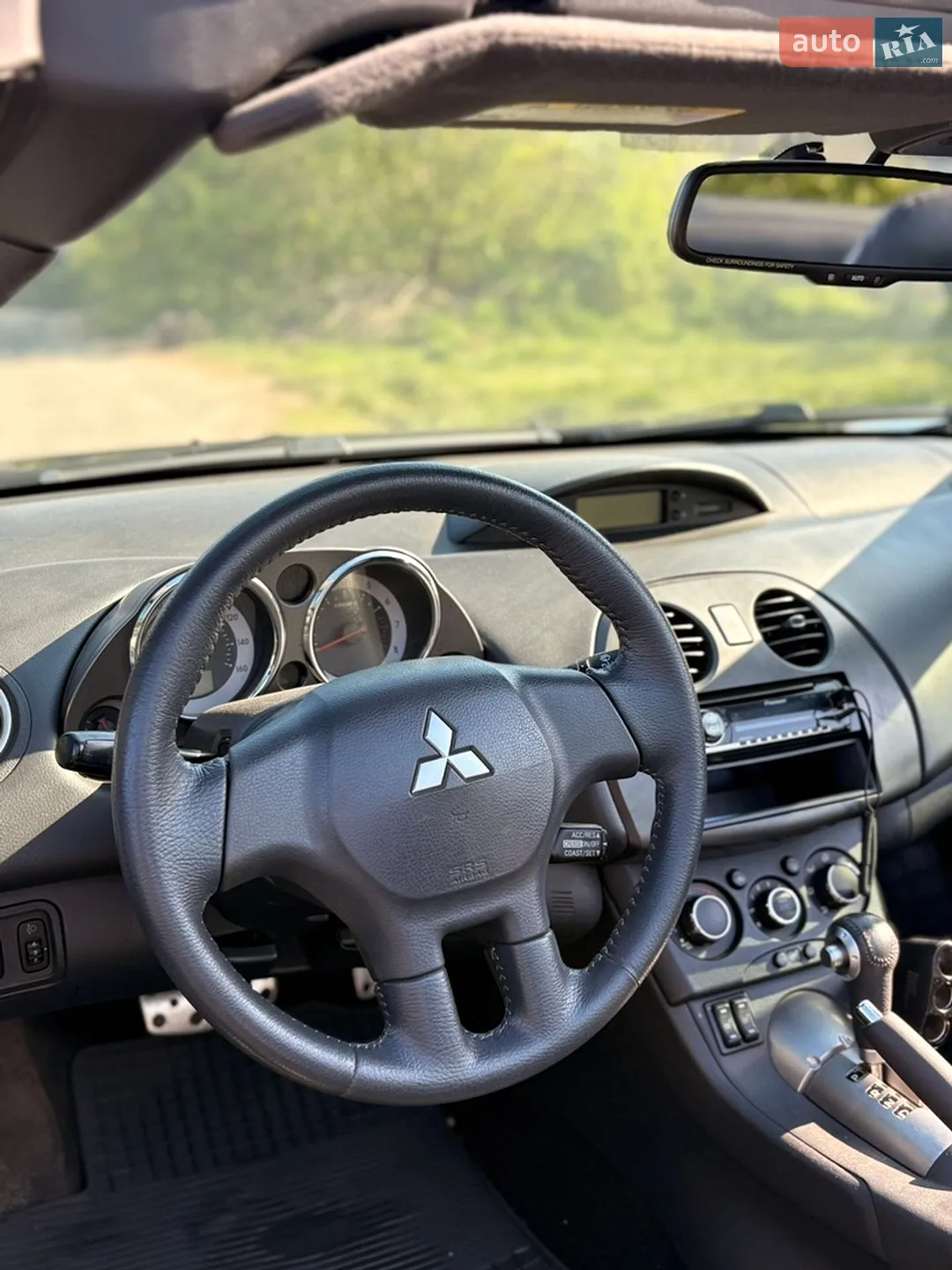 2010 Mitsubishi Eclipse - мініатюра 16