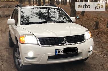Позашляховик / Кросовер Mitsubishi Endeavor 2011 в 