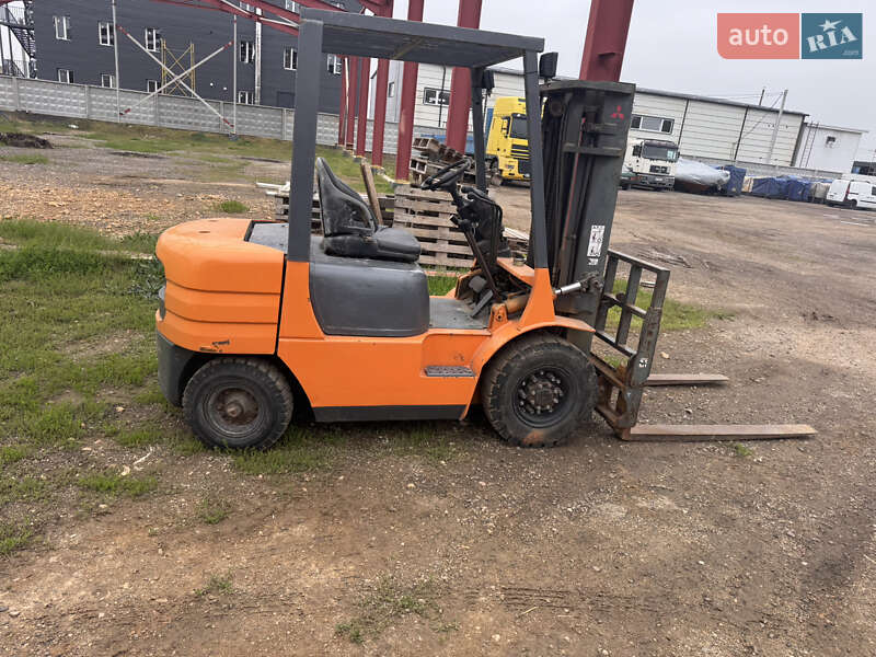 Вилочный погрузчик Mitsubishi FG 2000 в Одессе фото 2 Вилочный погрузчик Mitsubishi FG 2000 в Одессе