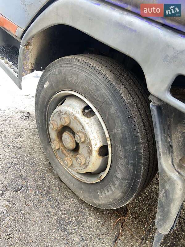 Вантажний фургон Mitsubishi Fuso Canter 2004 в Харкові