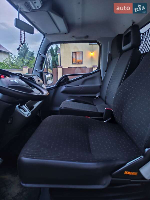 Грузовой фургон Mitsubishi Fuso Canter 2017 в Одессе