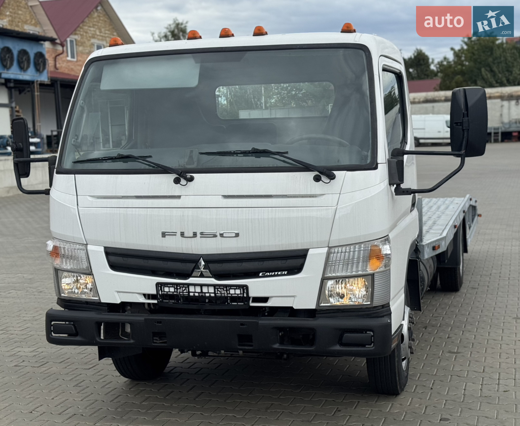 Mitsubishi Fuso Canter 2017 VIN JL6BNG1A8HK003522 фото оголошення 2 з 5